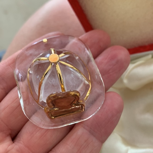 Glass firefighters helmet ornament - Picture 3 of 4